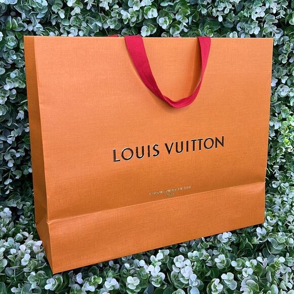 Louis Vuitton Limited Edition Holiday Classic Gift Bag RARE - Picture 5 of 16